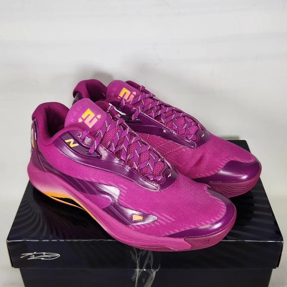 New Balance Kawhi IV Basketball Shoes Mens Size 9 Purple Pink BBKLSGY4 Low Top